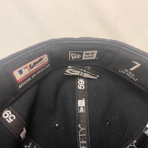 Boston Red Sox hat - Picture 4 of 4